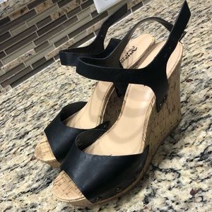 Wedge shoes